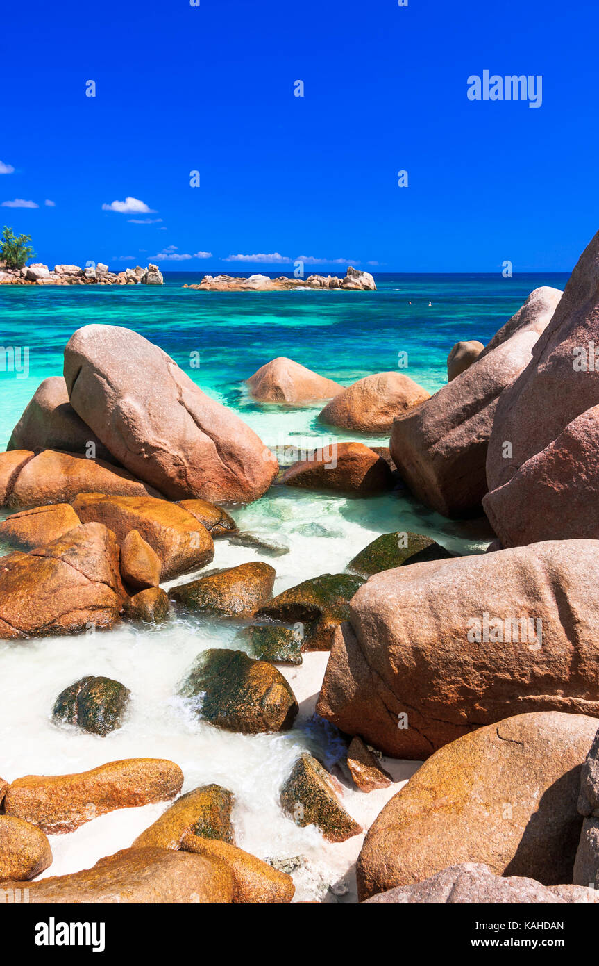 Belle plage de l'île de Praslin Seychelles,. Banque D'Images