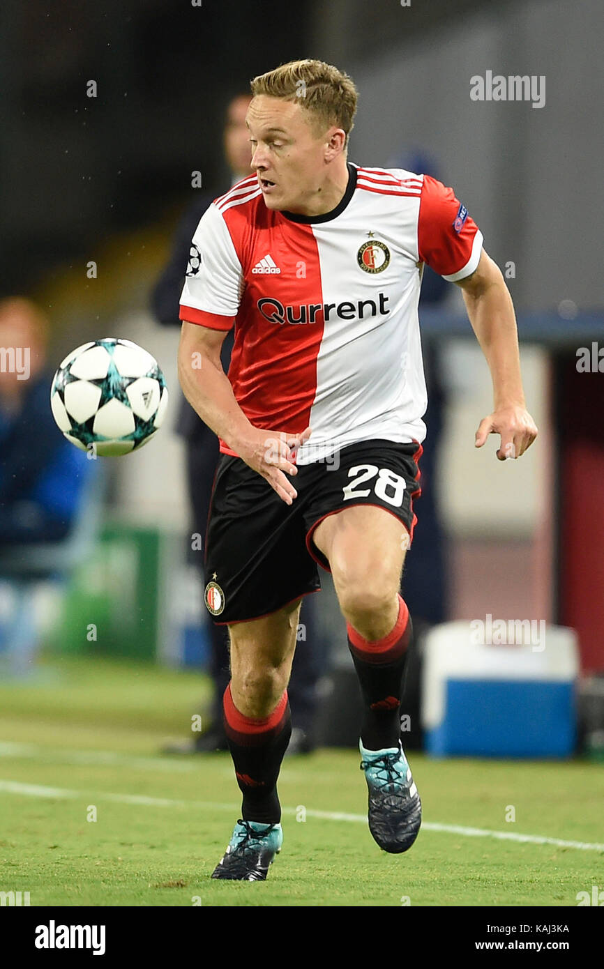 Naples, Italie. 26 sep, 2017. Jens toornstra de feyenoord en action au cours de la phase de groupe de la Ligue des champions - groupe f match de football entre SSC Napoli et feyenoord au Stadio san paolo le 26 septembre 2017 à Naples, Italie Crédit : marco iorio/Alamy live news Banque D'Images