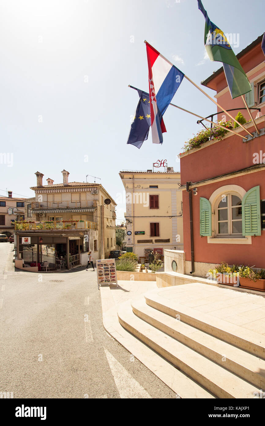Centre-ville de Medulin, une station touristique populaire sur la Riviera d'Istrie, Croatie Banque D'Images