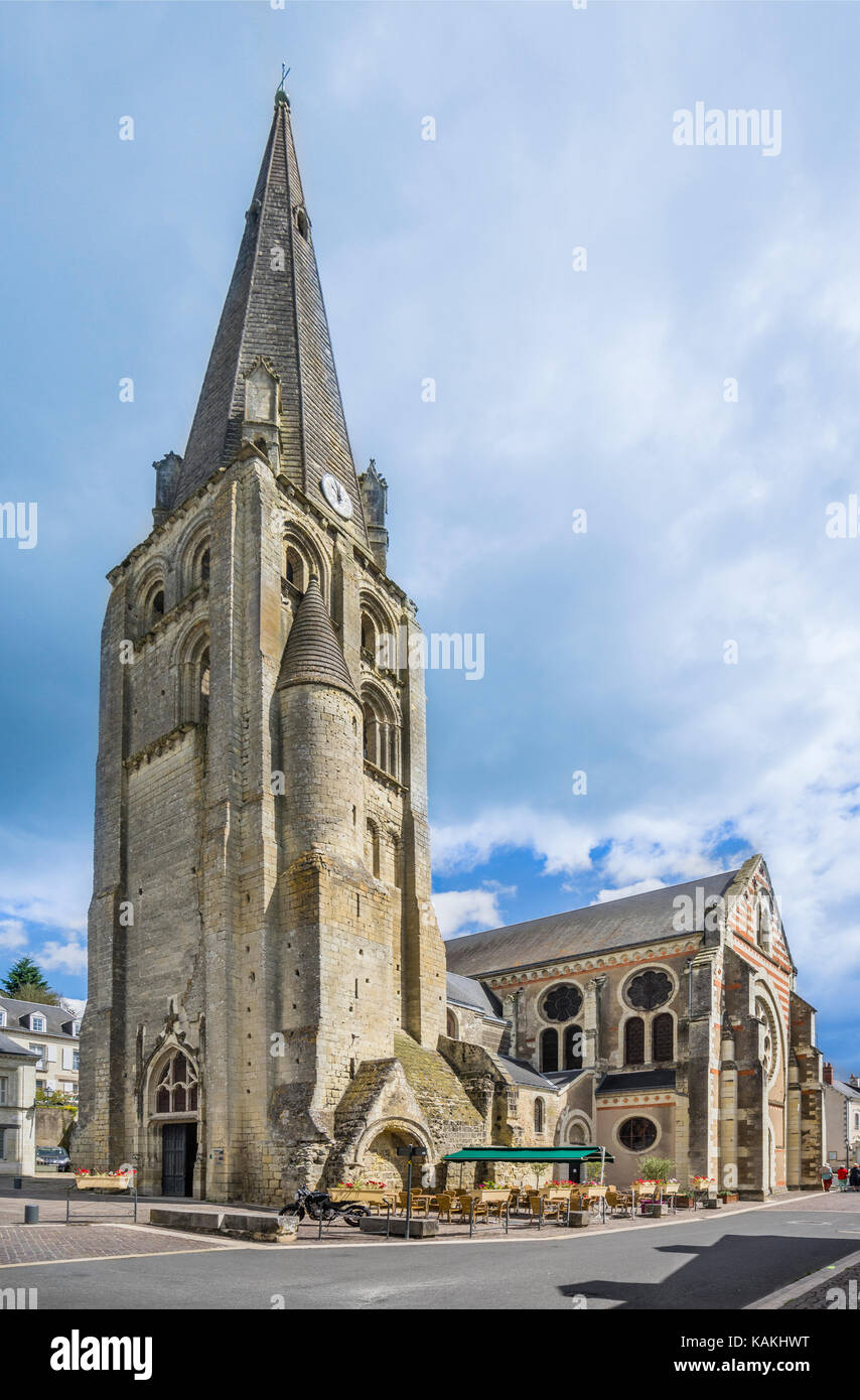 France, Indre-et-Loire, Touraine, Langeais, l'église de Saint Jean Baptiste  Photo Stock - Alamy