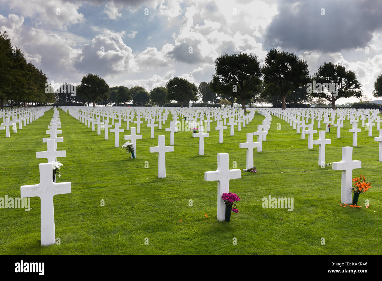 La deuxième guerre mondiale, Pays-Bas american cemetery and memorial (en néerlandais : amerikaanse begraafplaats margraten) est un cimetière militaire qui se trouve dans le village o Banque D'Images