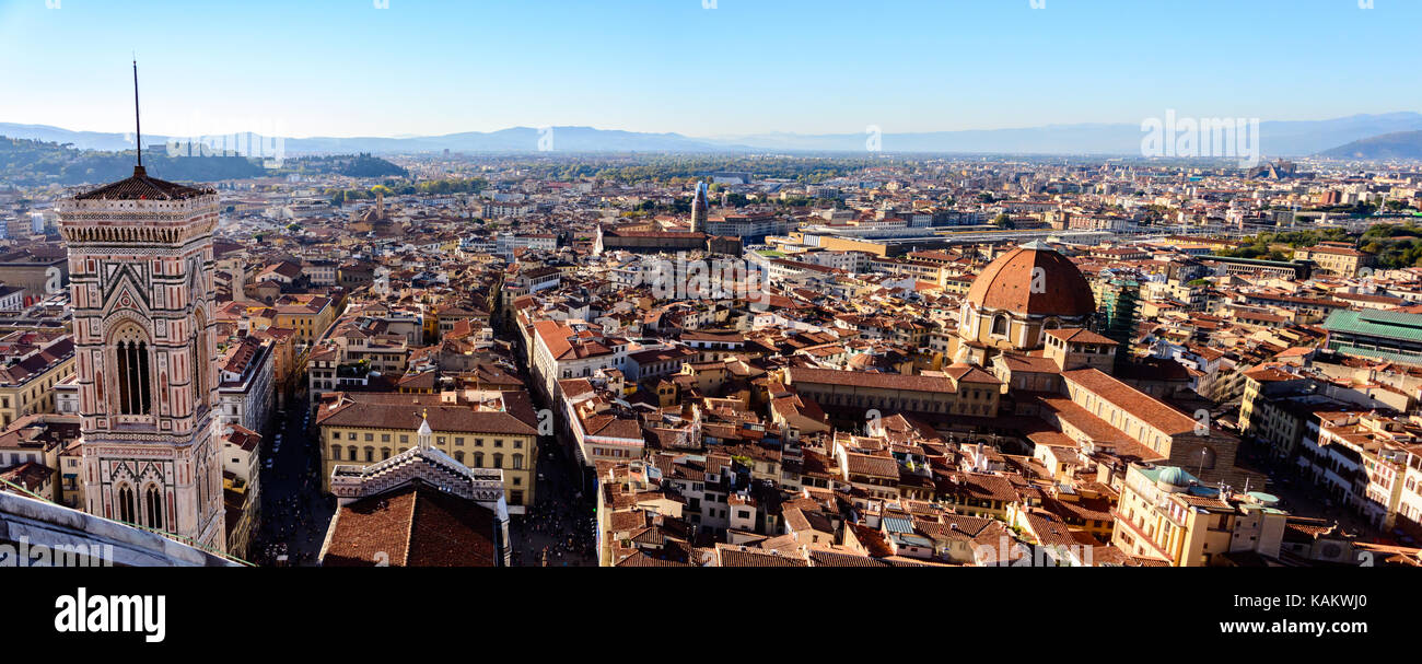 Vue panoramique de la ville de Florence, à partir du haut du Duomo (cathédrale) à florence, toscane, italie Banque D'Images