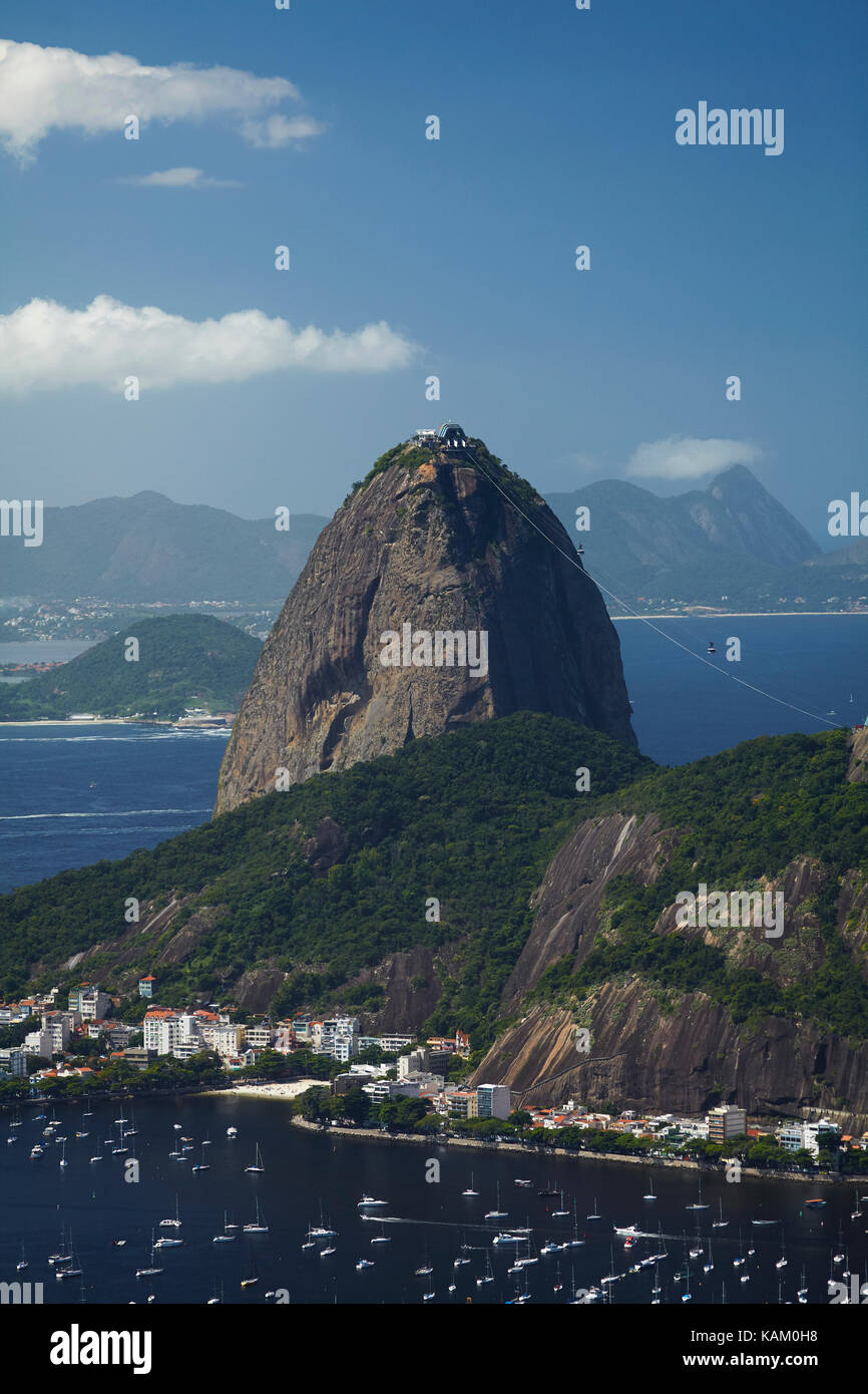 Sugarloaf Mountain et Guanabara Bay, Rio de Janeiro, Brésil, Amérique du Sud Banque D'Images