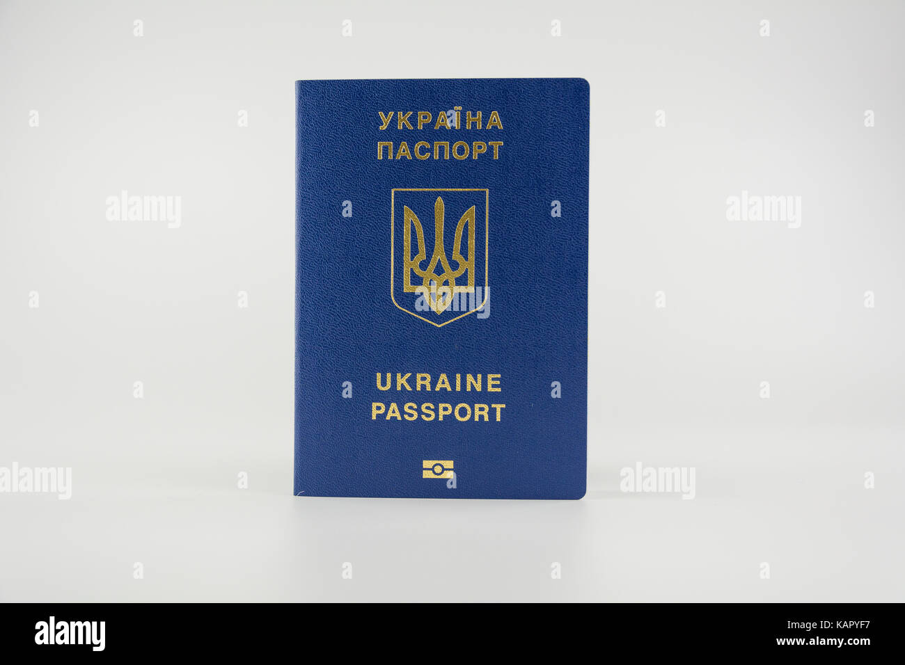 Ukraine passport Banque de photographies et d'images à haute résolution -  Alamy