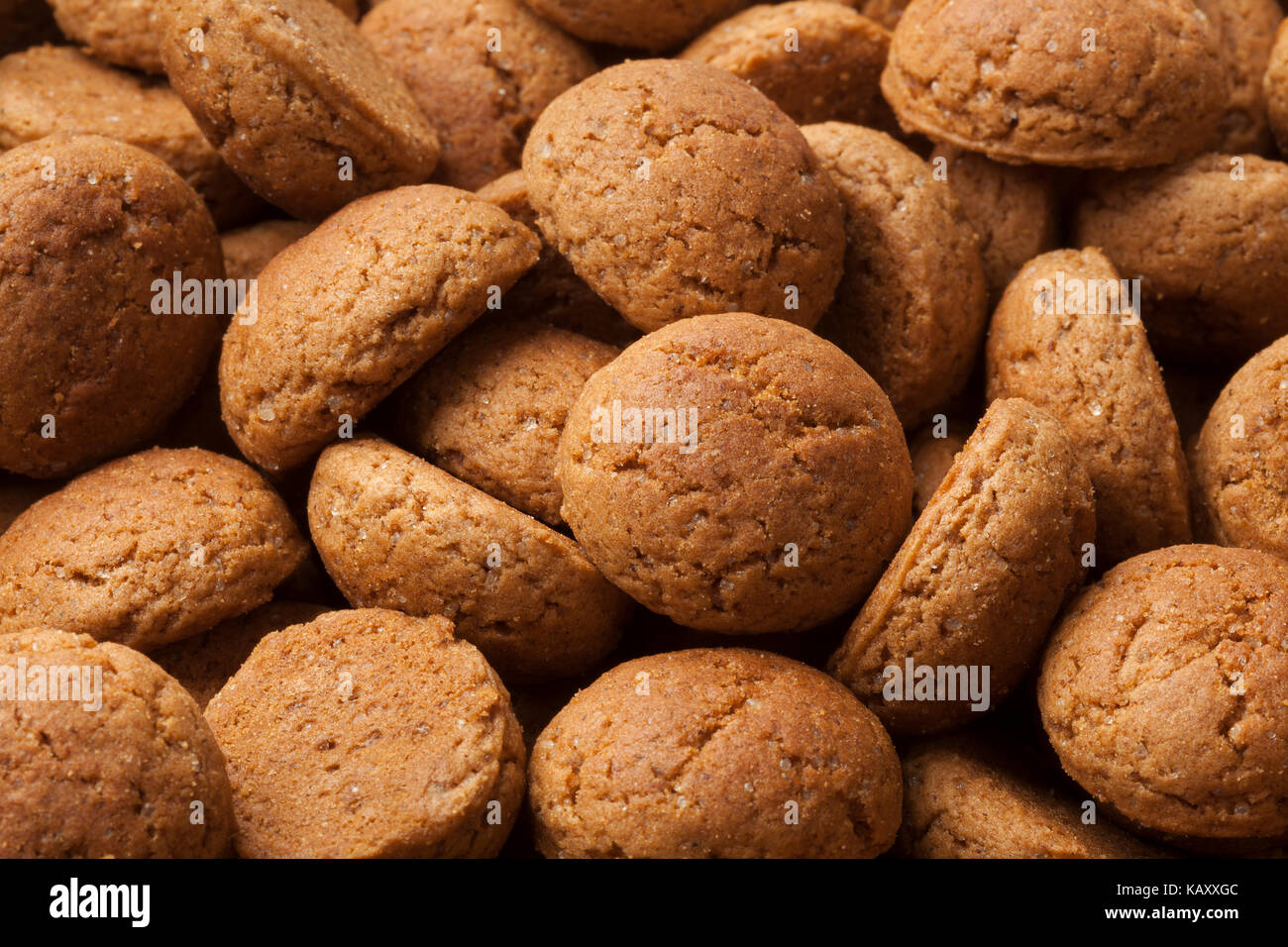 Gingerbread cookies traditionnel néerlandais sinterklaas pour full frame soirée close up Banque D'Images