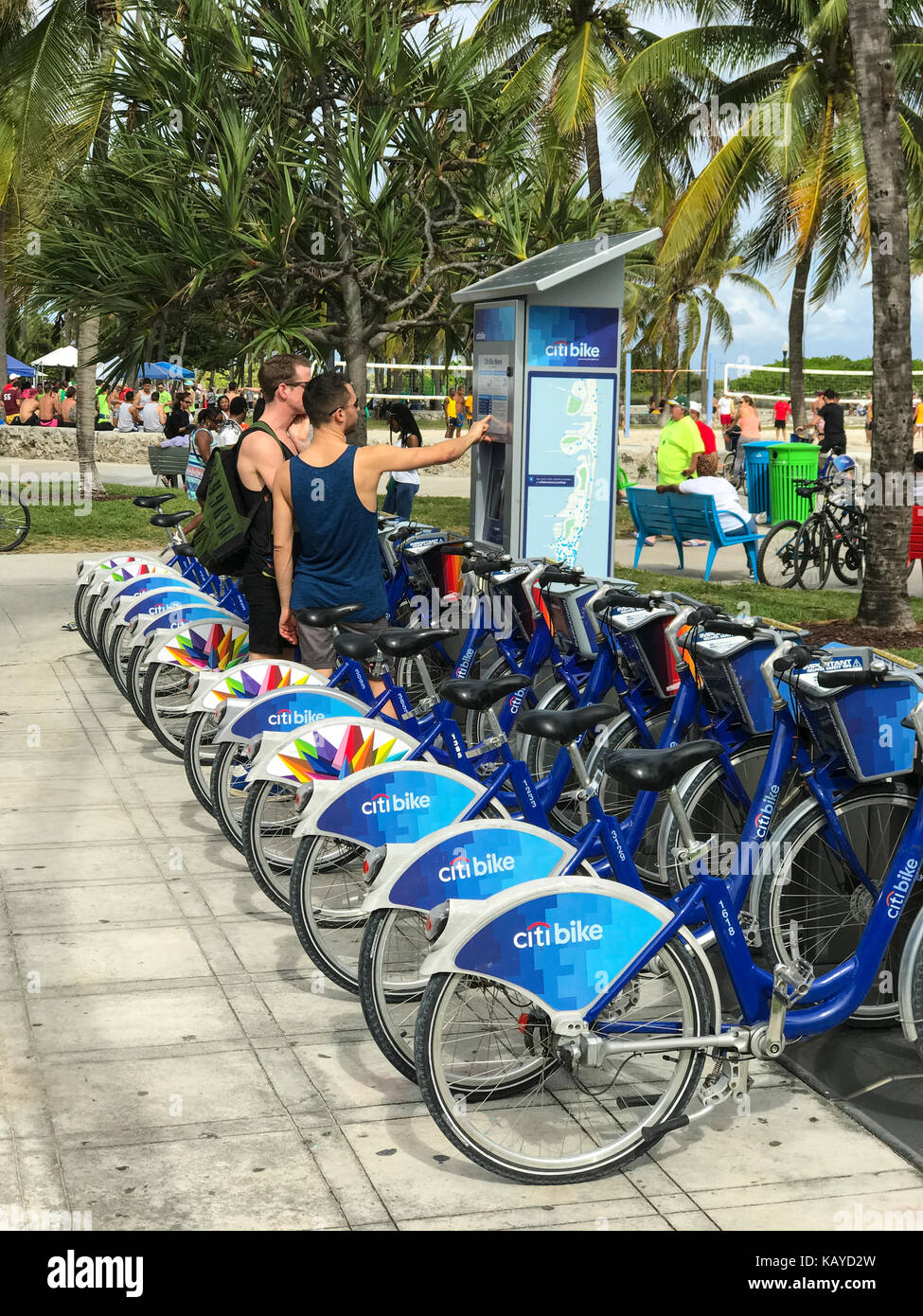 Miami Beach, en Floride. Citibike, la plage du Sud Programme vélo-partage. Banque D'Images
