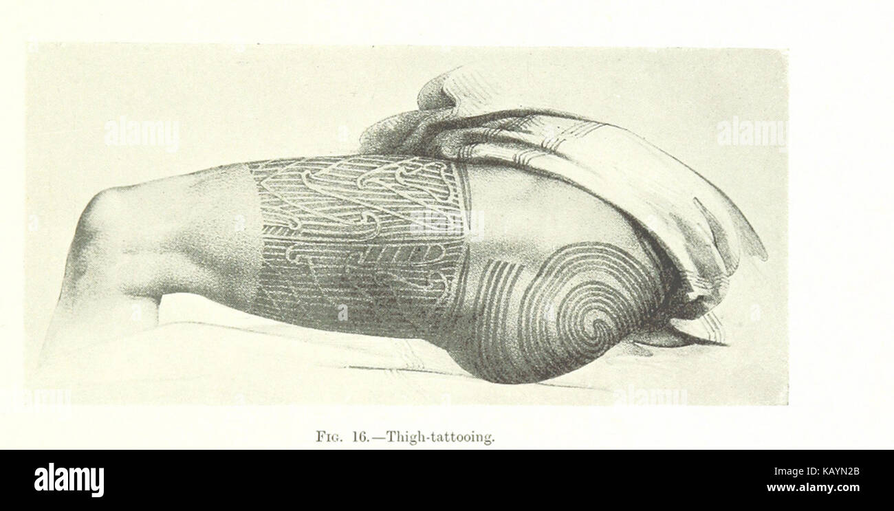 Le moko de cuisse fait référence à un tatouage maori traditionnel, généralement porté sur la cuisse. Moko est un symbole culturel important dans la société maorie, représentant l'identité personnelle, la généalogie et le statut social. Banque D'Images