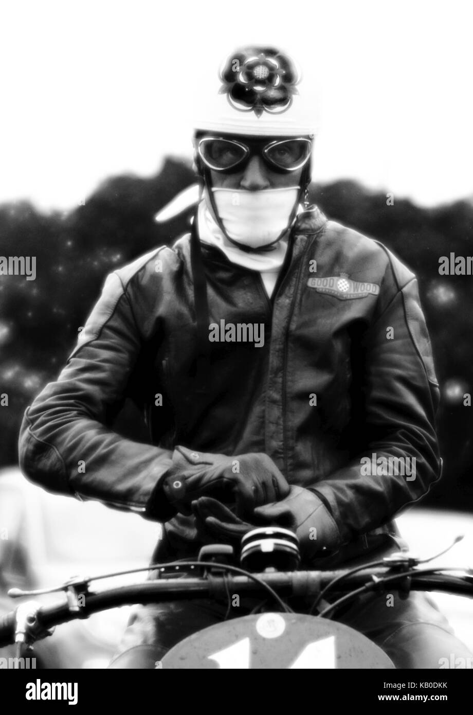 Motocycliste à Kop Hill Climb Banque D'Images