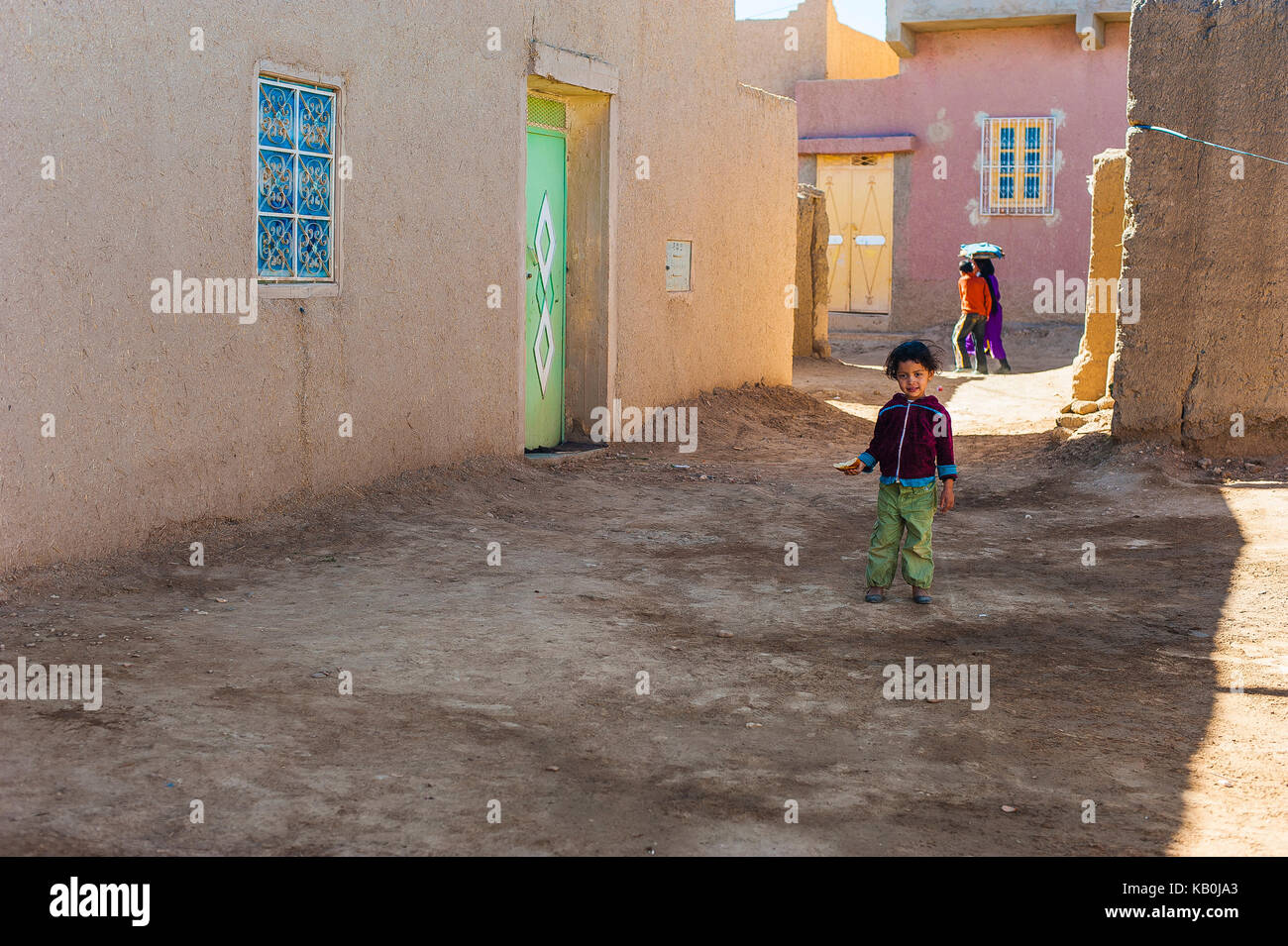 Girl à Merzouga, Maroc Banque D'Images