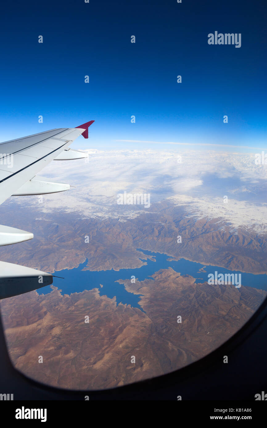 Beau paysage de l'avion, vue depuis la fenêtre de l'avion Banque D'Images