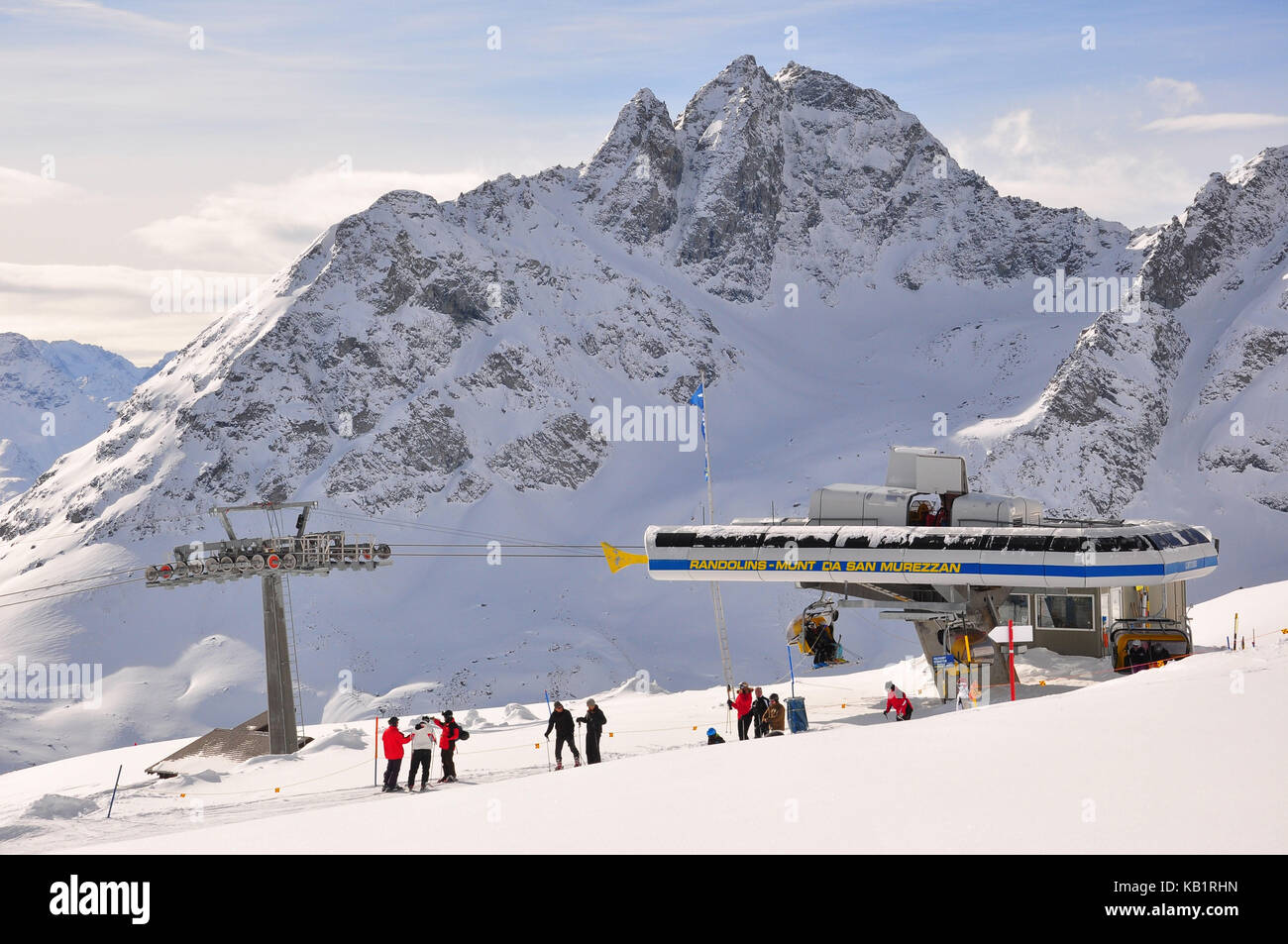 La Suisse, canton des Grisons, l'Engadine, st. MORITZ, corviglia, piste de ski, murezzan, skieur, hiver, Banque D'Images