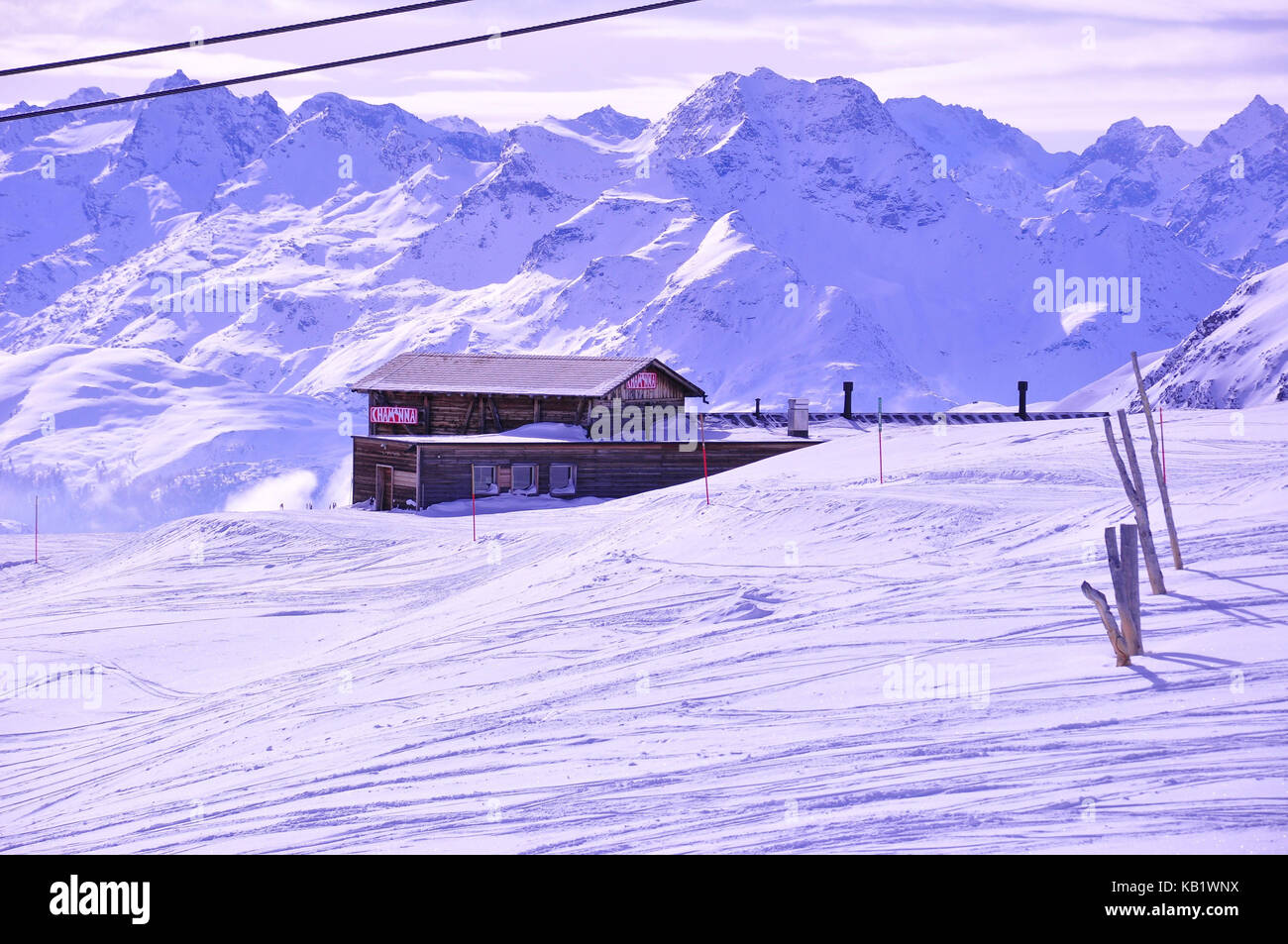 La Suisse, canton des Grisons, l'Engadine, st. MORITZ, corviglia, piste de ski, refuge de montagne, paysage de montagne, l'hiver, Banque D'Images