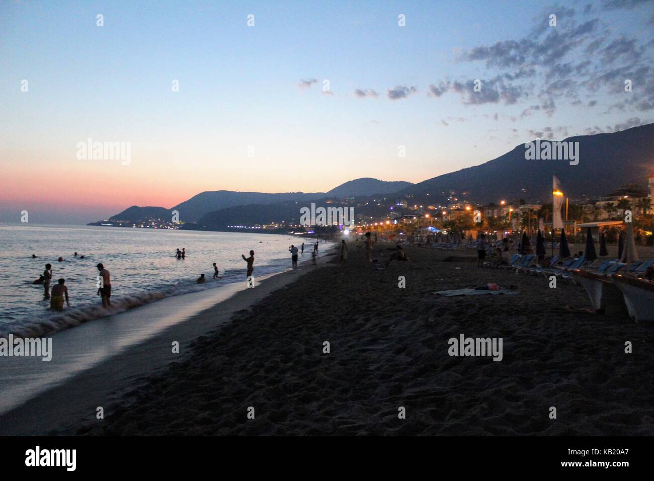 Soirée sur la plage de sable de plage de Cléopâtre (Istanbul, Turquie). Banque D'Images