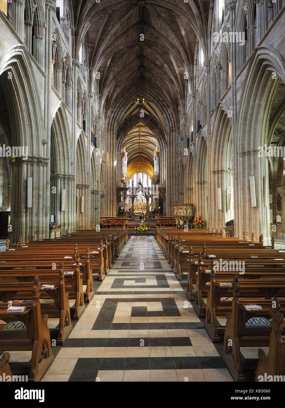 La cathédrale de Worcester worcestershire,interiors montrant des objets façonnés historiques et médiévaux effigies et le roi Jean d'angleterre Banque D'Images