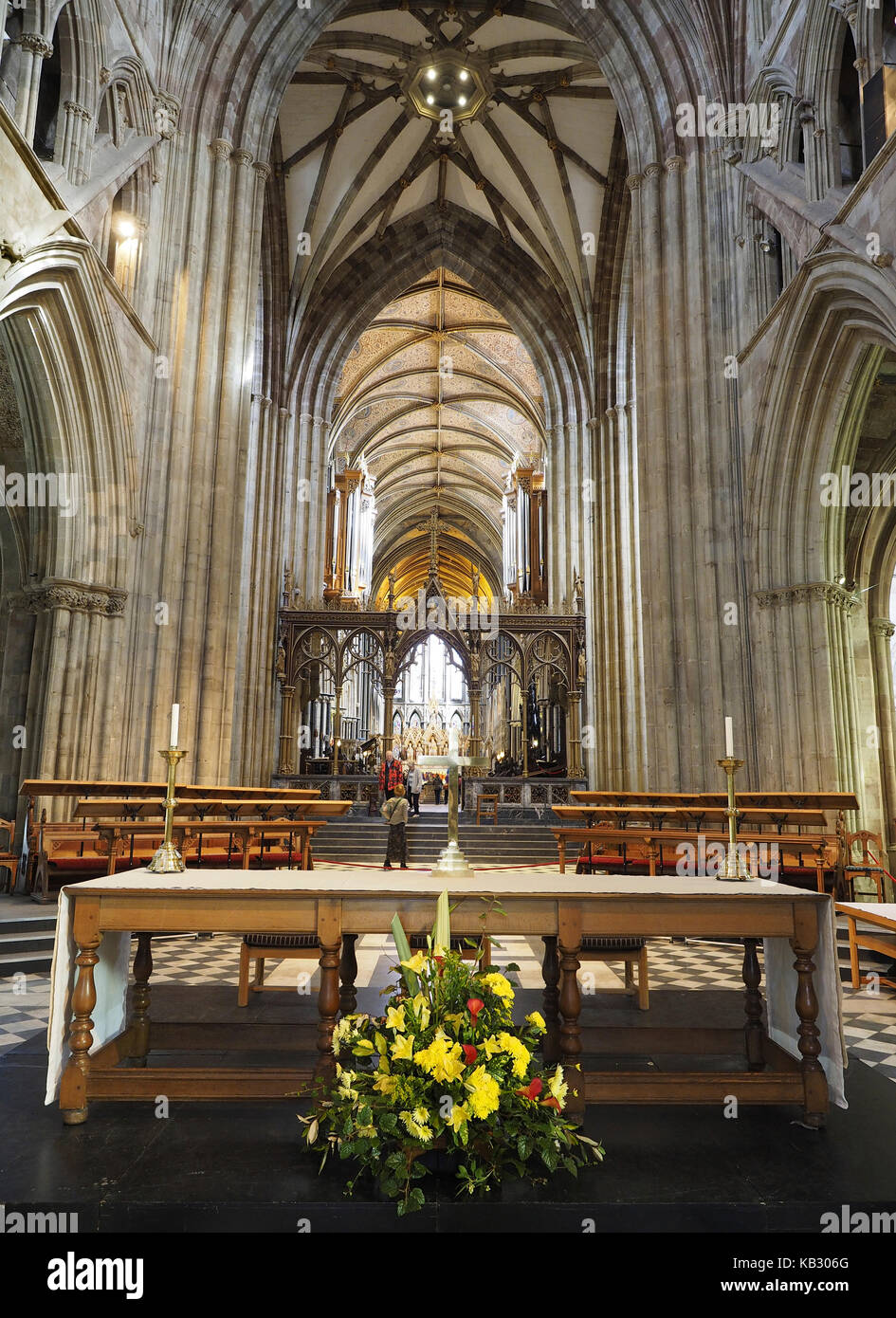 La cathédrale de Worcester worcestershire,interiors montrant des objets façonnés historiques et médiévaux effigies et le roi Jean d'angleterre Banque D'Images