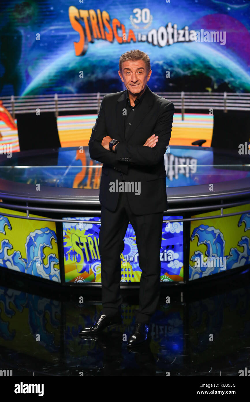 Milan, Italie. 22 sep, 2017. Ezio Greggio, historien animatrice de 'striscia la notizia'. crédit : luca marenda/pacific press/Alamy live news Banque D'Images