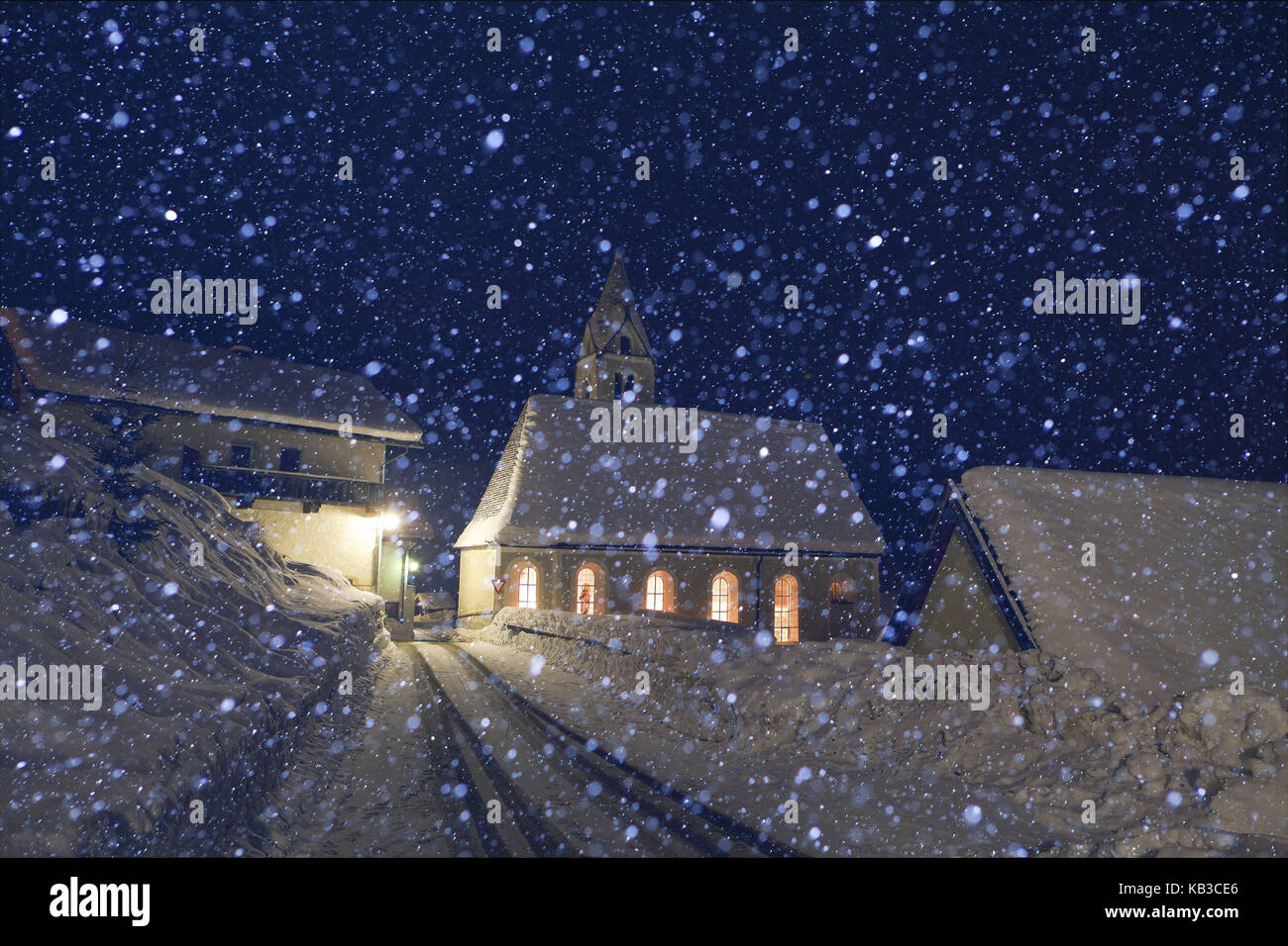 Autriche, Tyrol, Kaunertal, Fendels, chutes de neige, de nuit, Banque D'Images