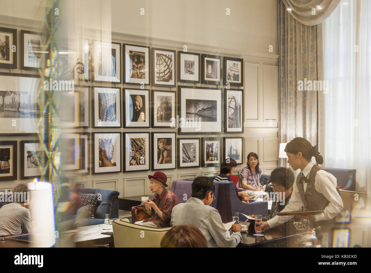 Le Japon, Honshu, Tokyo, gare ferroviaire, la gare de Tokyo, Tokyo station hotel, salon, café, Banque D'Images