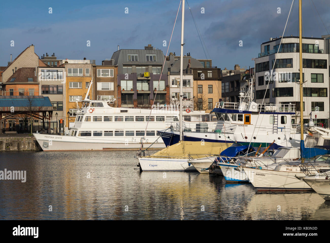 Belgique, Anvers, récemment rénové 't Eilandje docklands Banque D'Images