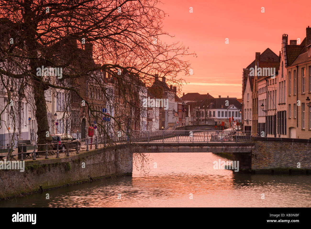 Belgique, bruges, côté canal bâtiments, aube Banque D'Images