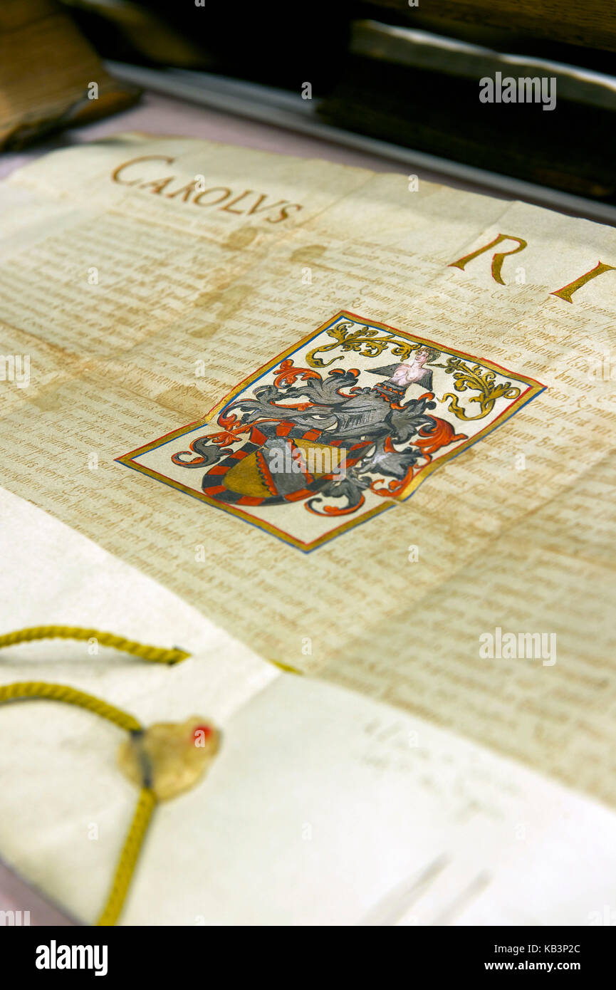 La France, Bas Rhin, Sélestat, bibliothèque humaniste, beatus rhenanus : lettre d'ennoblissement, signé par Charles V, empereur romain (18 août 1523) Banque D'Images