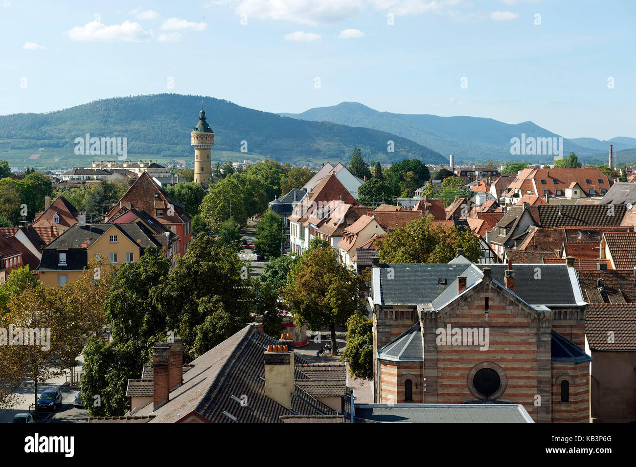 Selestat avec le château d'eau Banque de photographies et d'images à haute  résolution - Alamy