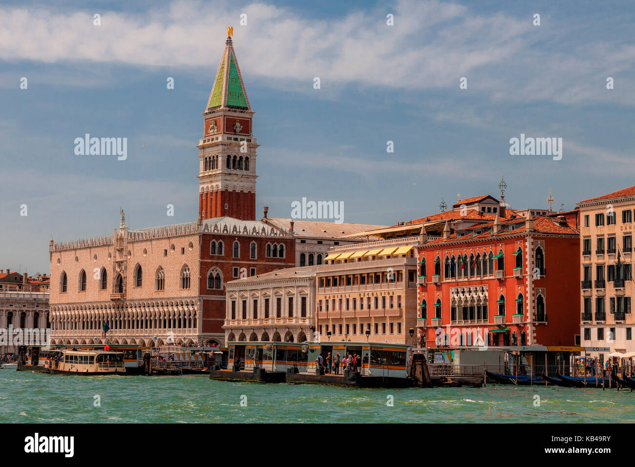 Venise, Italie, palais des Doges et le campanile Banque D'Images