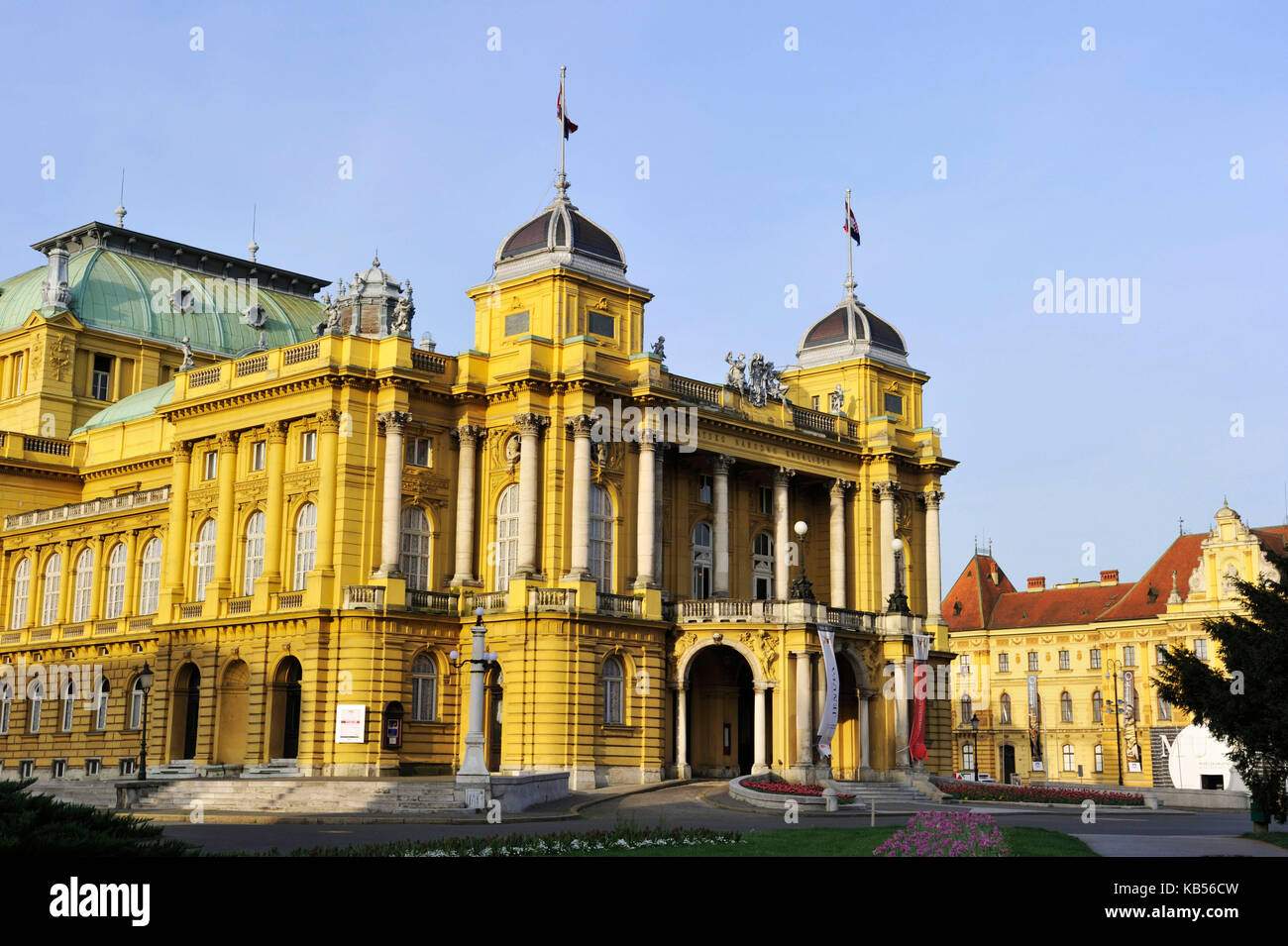 Croatie, Zagreb, ville basse, le théâtre national croate Banque D'Images