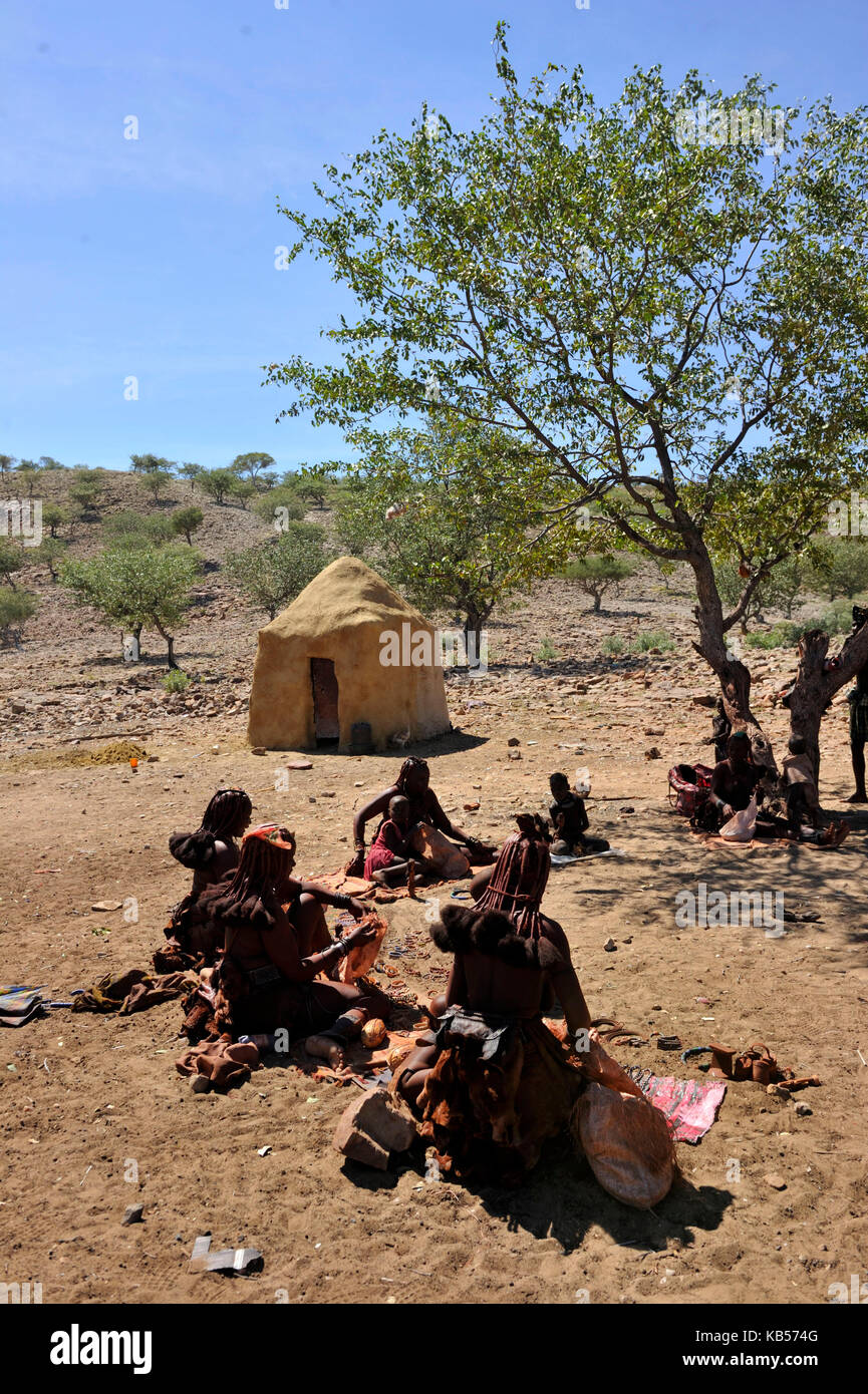 La Namibie, kaokoland ou kaokoveld, himba village, marché Banque D'Images