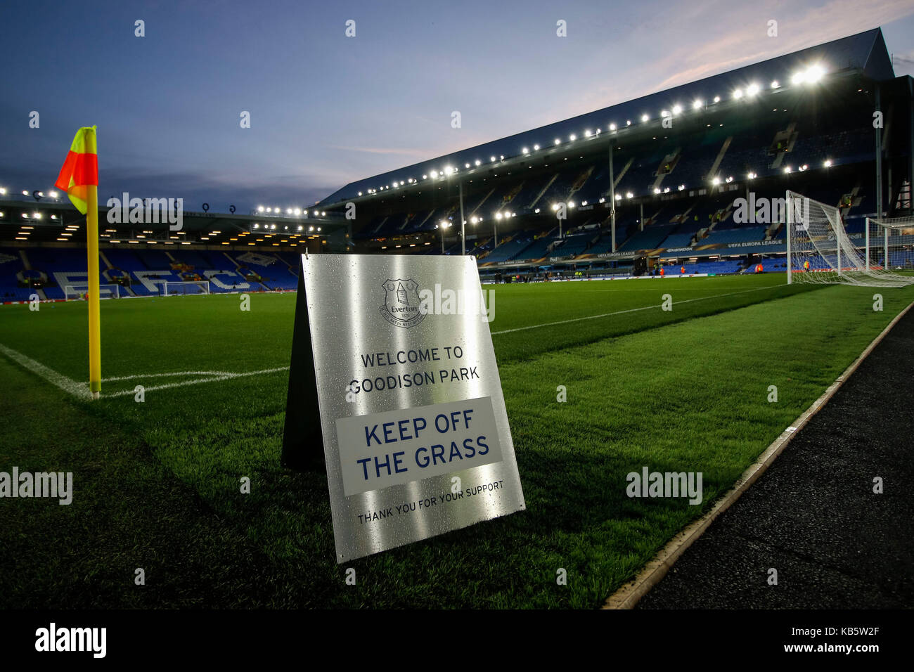 Liverpool, Royaume-Uni. 28 sep, 2017. Une vue générale de Goodison Park avant l'UEFA Europa League groupe e match entre Everton et Apollon limassol à Goodison Park sur le 28 septembre 2017 à Liverpool, en Angleterre. (Photo de daniel chesterton/phcimages.com) : phc crédit images/Alamy live news Banque D'Images