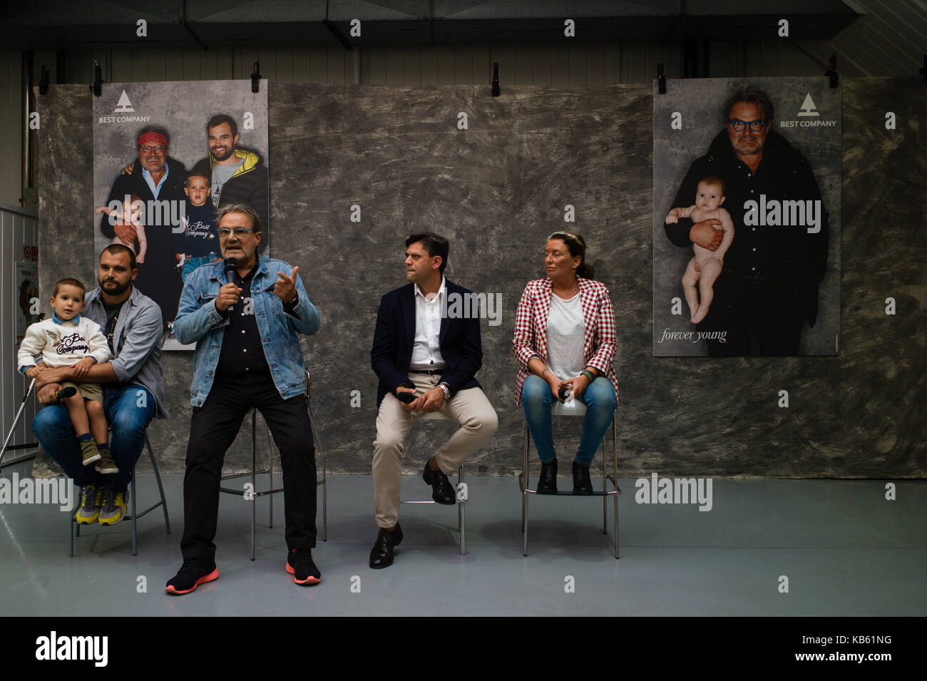 Milan, Italie. 28 septembre, 2017. présentation de la nouvelle campagne publicitaire de l'entreprise meilleur crédit : daniele baldi/Alamy live news Banque D'Images
