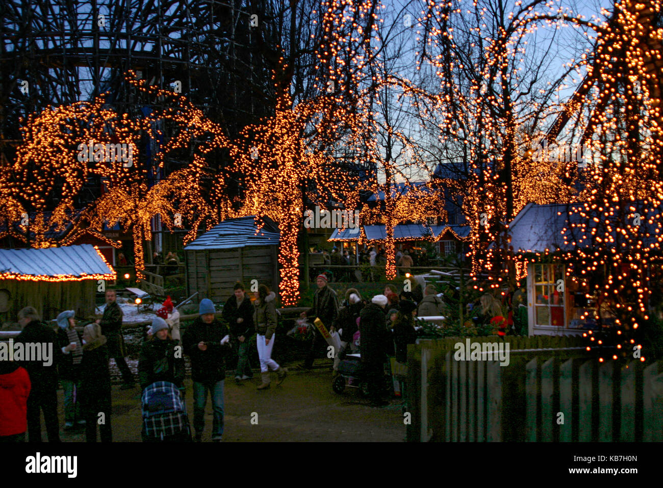 Le parc d'attractions Liseberg Göteborg en 2005 décorations de lumière Banque D'Images
