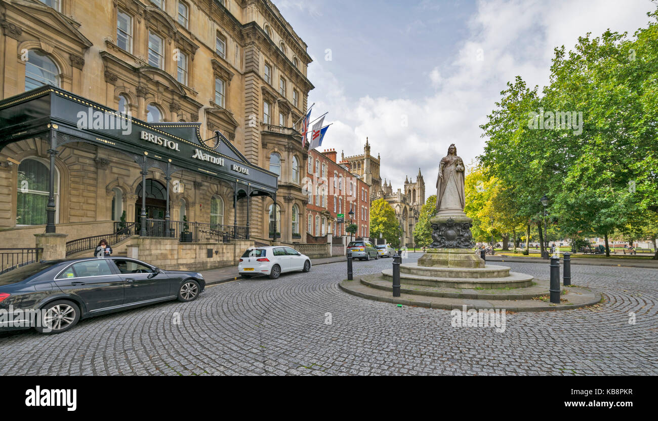Le CENTRE-VILLE DE BRISTOL ENGLAND COLLEGE GREEN HOTEL LE BRISTOL MARRIOTT Banque D'Images