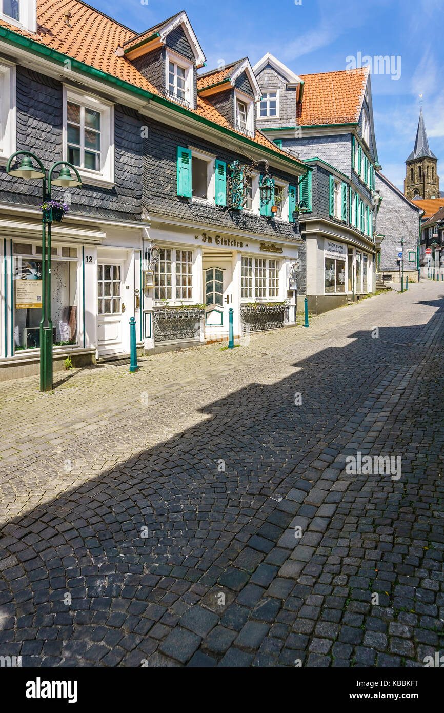 Vue d'une rue dans le quartier pittoresque de Lennep, Remscheid, Rhénanie du Nord-Westphalie, Allemagne Banque D'Images