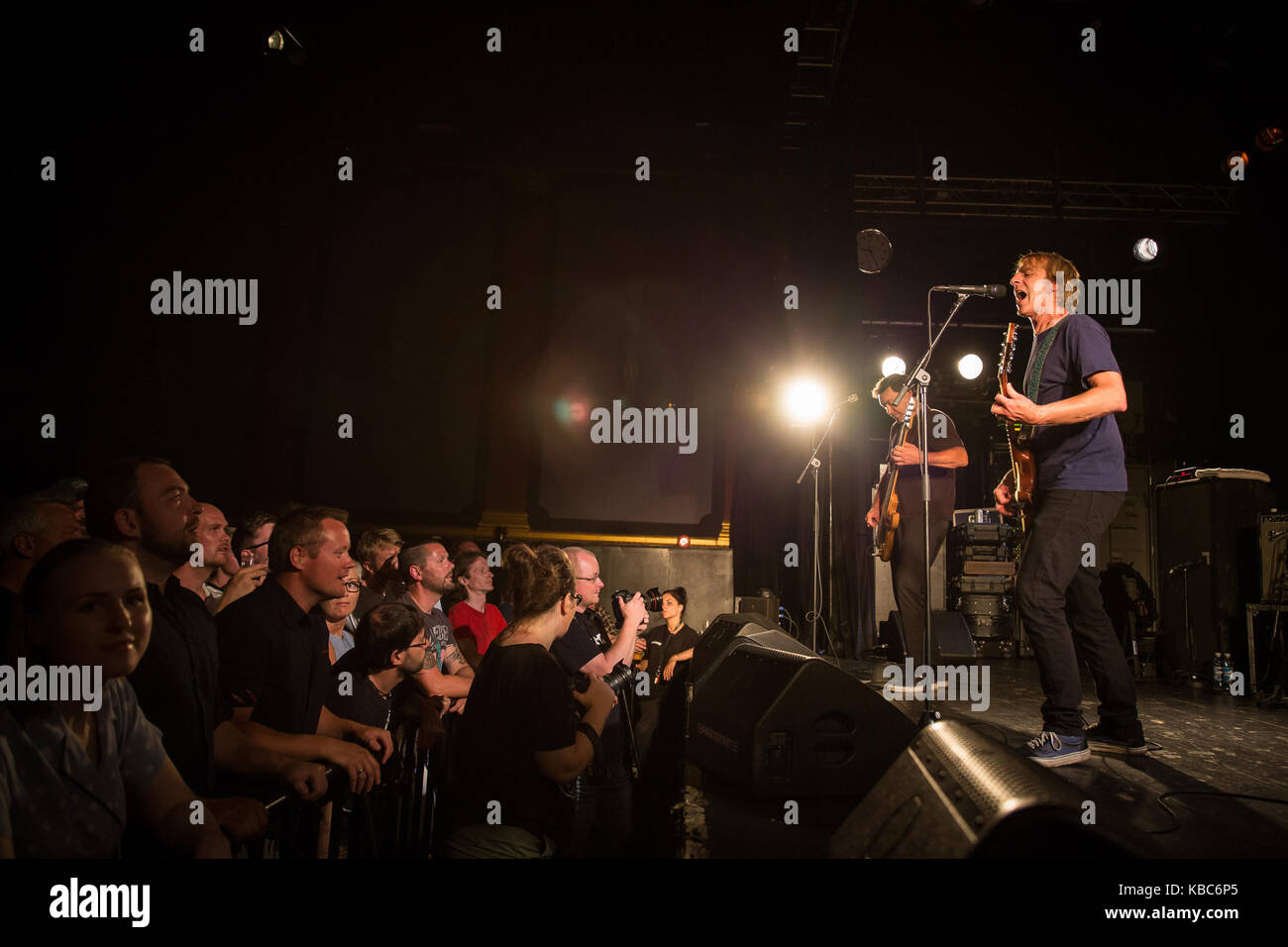 Le groupe de rock alternatif américain Mudhoney donne un concert au Parkteatret à Oslo. Ici, le chanteur et musicien Mark Arm est vu en direct sur scène. Norvège, 21/07 2016. Banque D'Images