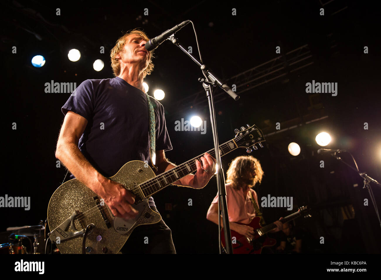 Le groupe de rock alternatif américain Mudhoney donne un concert au Parkteatret à Oslo. Ici, le chanteur et musicien Mark Arm est vu en direct sur scène. Norvège, 21/07 2016. Banque D'Images