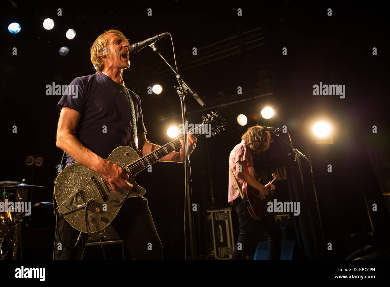 Le groupe de rock alternatif américain Mudhoney donne un concert au Parkteatret à Oslo. Ici, le chanteur et musicien Mark Arm est vu en direct sur scène. Norvège, 21/07 2016. Banque D'Images