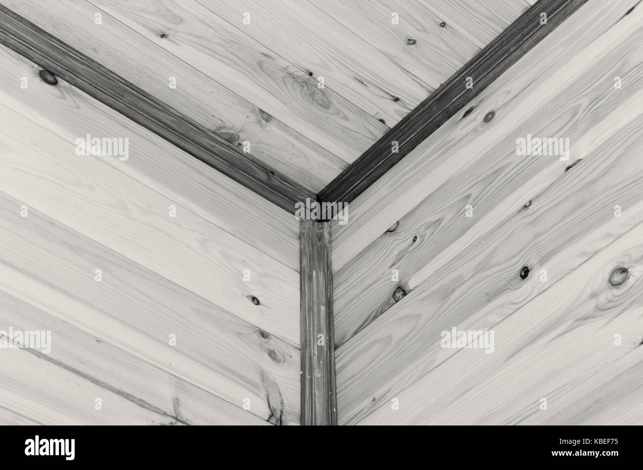 Géométrie de l'éco-friendly plafond en bois plinthe Photo Stock - Alamy