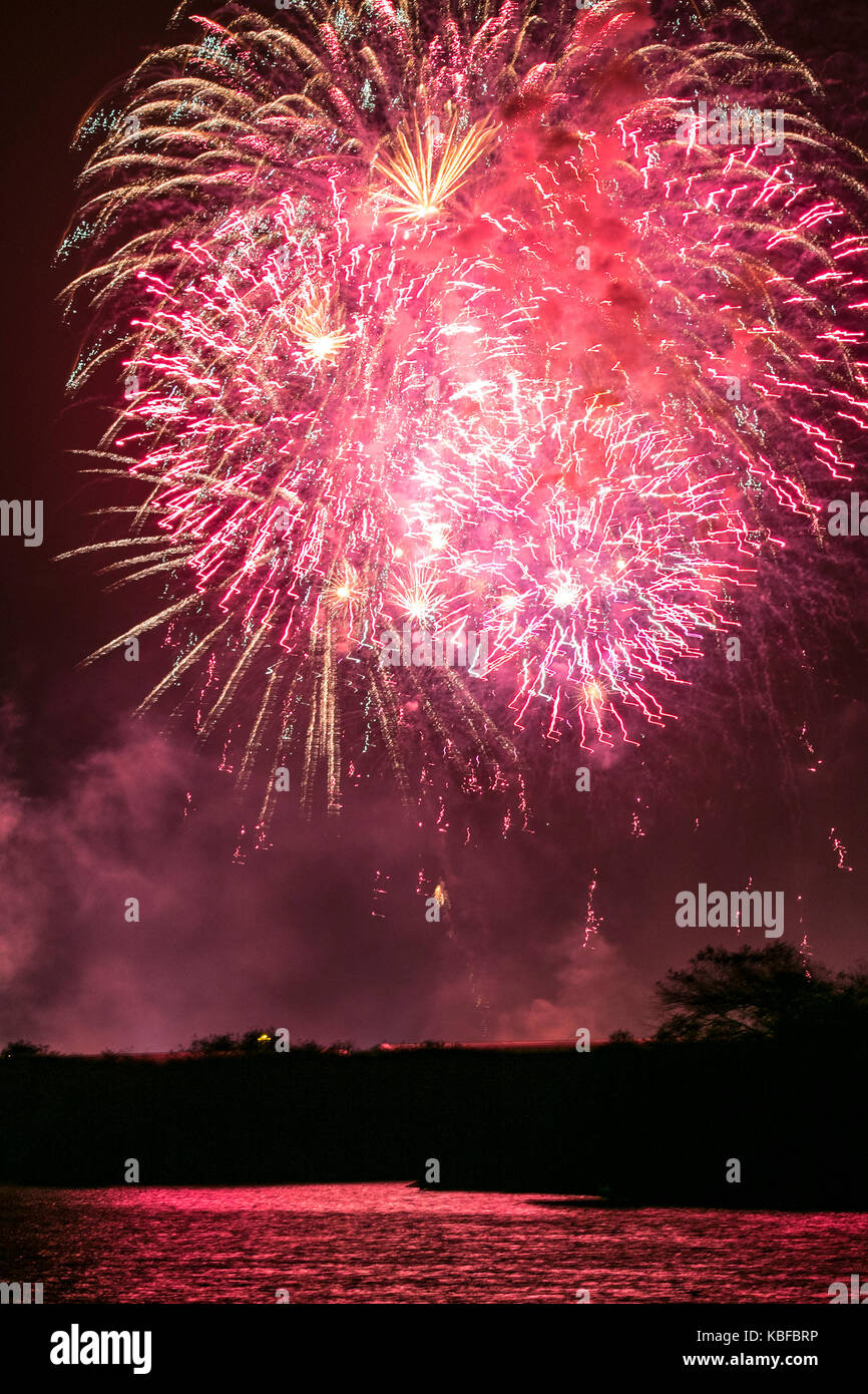 D'artifice musical, Southport. Le Merseyside. 29 septembre 2017. Des milliers de visiteurs assistent à l'artifice musical britannique 2017 à Southport Championnat ce weekend. Les spectateurs ont été traités à une affiche à couper le souffle avec un tableau de lumière et d'un mélange de musique de ce concours annuel d'effets pyrotechniques. Credit : Cernan Elias/Alamy Live News Banque D'Images