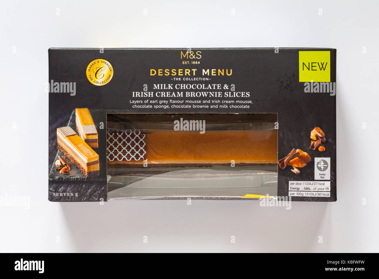 Fort de M&S Chocolat & Crème irlandaise2b Mcspshop tranches brownie isolé sur fond blanc Banque D'Images