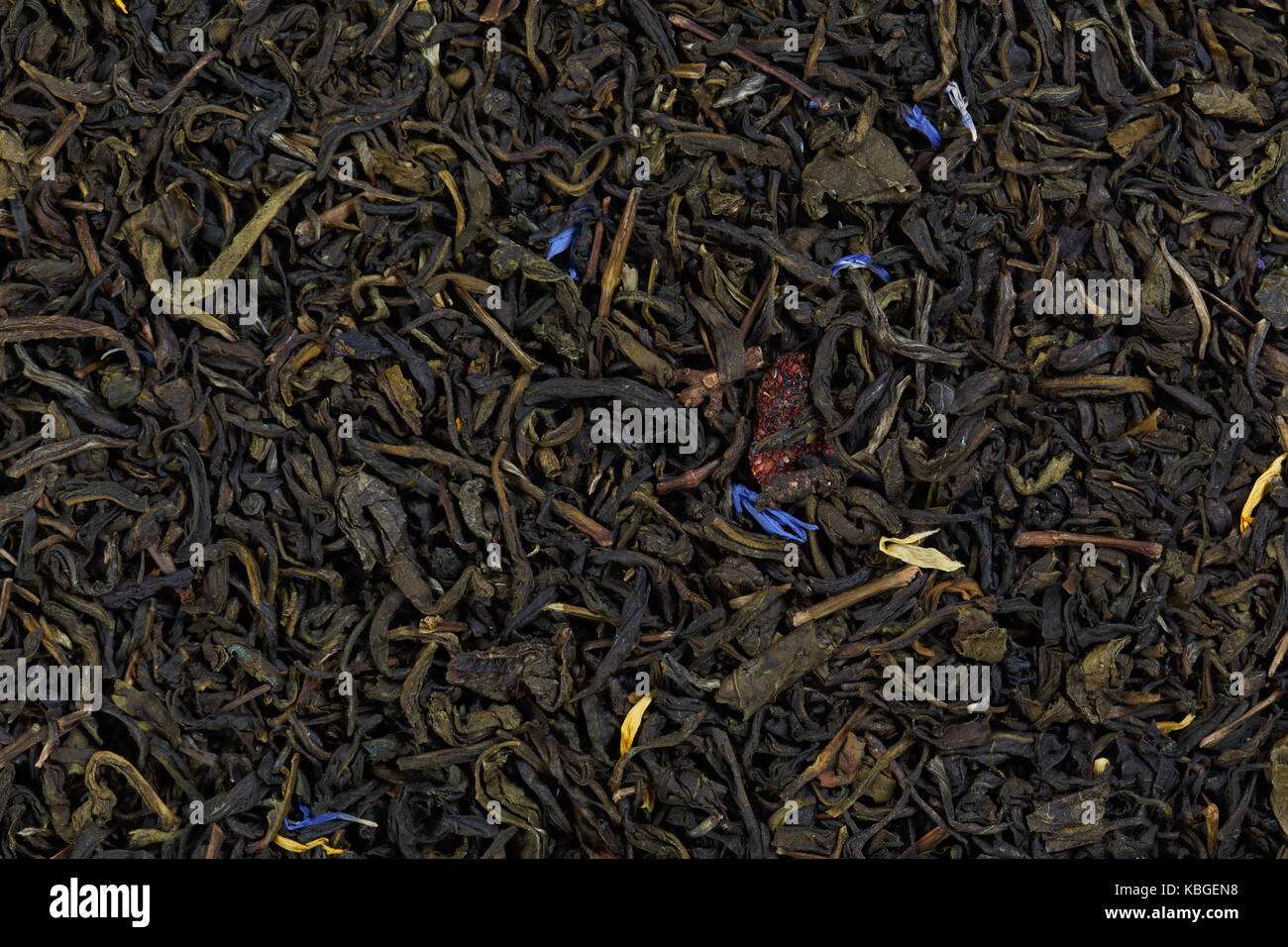 Thé sur la base de feuilles de thé de Ceylan avec mangue confite, strawbe Banque D'Images