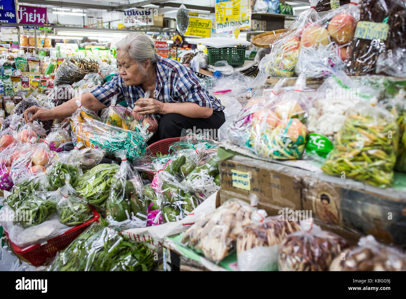 Magasin de légumes, marché de Warorot (Talat Warorot) à Chiang Mai, Thaïlande Banque D'Images