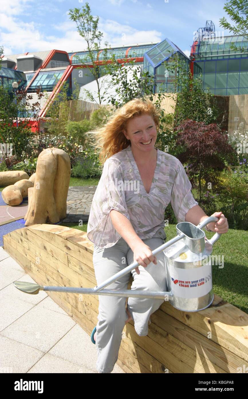 Charlie Dimmock au jardinier de célébrité jardiniers World Live, NEC, Birmingham, 2004. Banque D'Images