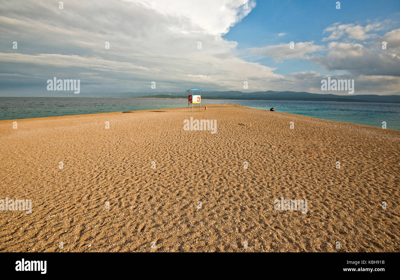 Plage de Zlatni Rat (Corne d'or) beach, île de Brac, Croatie Banque D'Images