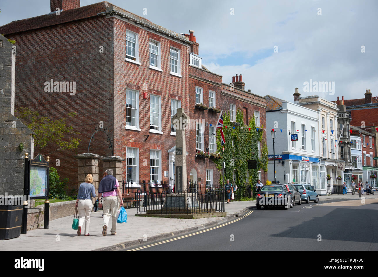 War Memorial, high street, Lymington, Hampshire, Royaume-Uni Banque D'Images