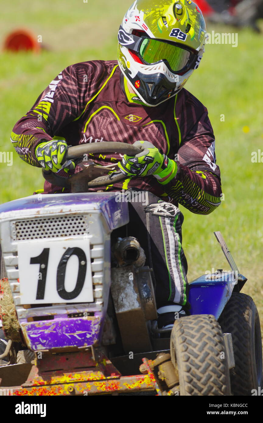 Tondeuse à gazon Racing, Anglesey Show Ground, pays de Galles du Nord, Royaume-Uni. Banque D'Images