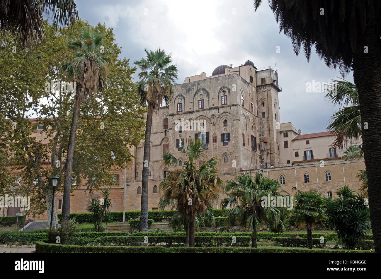 Parc et palais royal des Normands (Palazzo dei Normanni) à Palerme, Sicile, Italie 0 siège de l'assemblée régionale sicilienne Banque D'Images