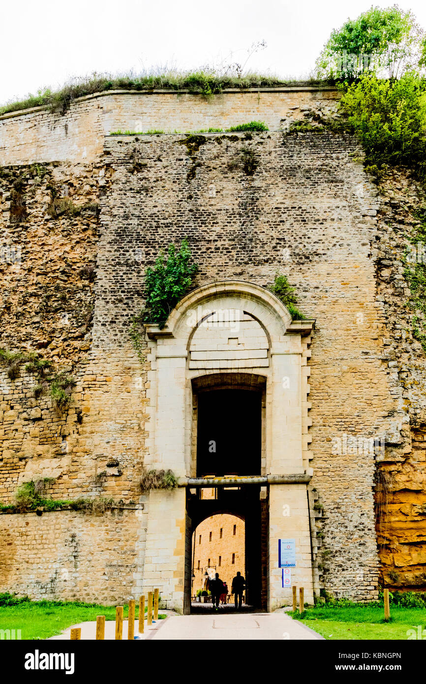 Chateau fort de sedan Banque de photographies et d’images à haute ...
