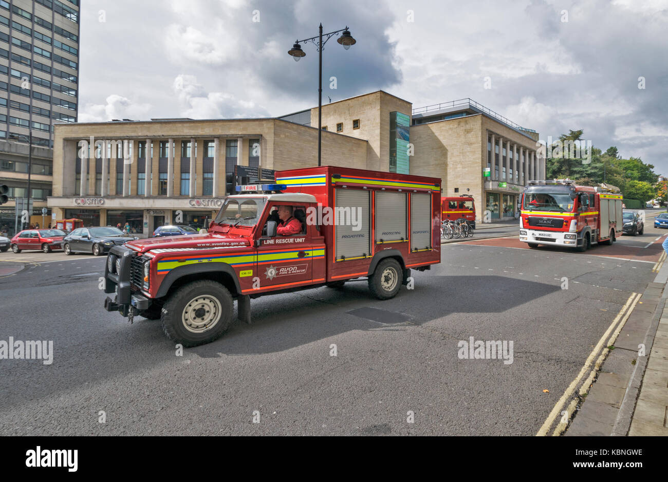 Le CENTRE-VILLE DE BRISTOL EN ANGLETERRE LINE UNITÉ DE SAUVETAGE ET D'INCENDIE EN HAUT DE LA RUE PARK Banque D'Images