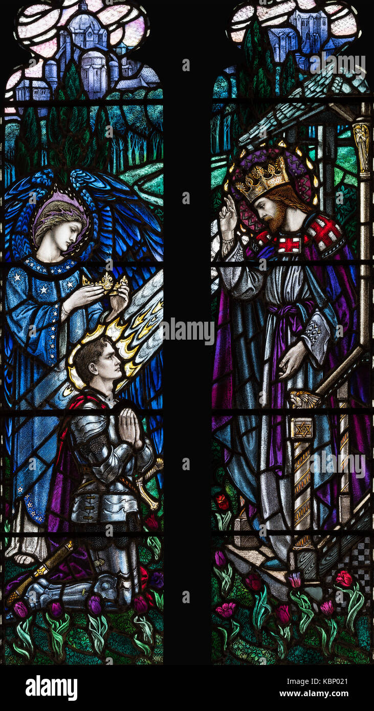 Un soldat de la PREMIÈRE GUERRE MONDIALE qui reçoit la couronne de la vie du Christ, l'église de Sainte Marie la Vierge, Tenby, Royaume-Uni Banque D'Images